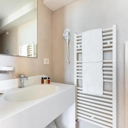 Xilhotel By Perle Di Puglia 酒店