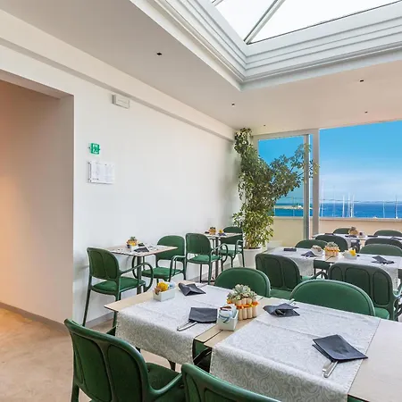 Отель Xilhotel By Perle Di Puglia